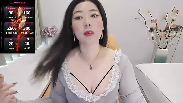 Crystal Wings online show from November 16, 2025, 12:49 am