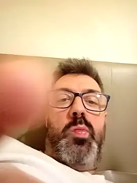 pana1978loco online show from November 12, 2025, 11:32 am