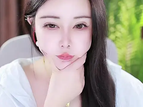Snapshot of Qiaoqiao_ chatting on January 14, 2025, 7:06 am Qiaoqiao online show from January 14, 2025, 7:06 am