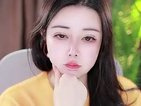 Snapshot of Qiaoqiao_ chatting on January 26, 2025, 5:13 pm Qiaoqiao online show from January 26, 2025, 5:13 pm