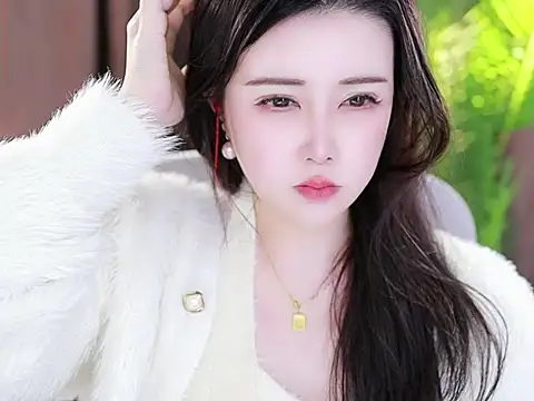 Snapshot of Qiaoqiao_ chatting on February 2, 2025, 2:13 pm Qiaoqiao online show from February 2, 2025, 2:13 pm