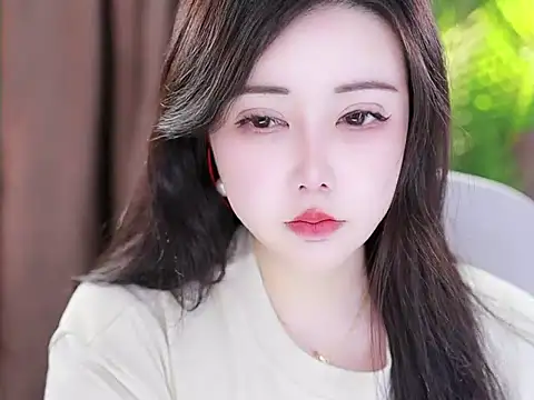 Snapshot of Qiaoqiao_ chatting on February 4, 2025, 10:32 am Qiaoqiao online show from February 4, 2025, 10:32 am