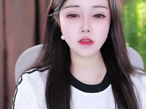 Snapshot of Qiaoqiao_ chatting on February 10, 2025, 7:26 am Qiaoqiao online show from February 10, 2025, 7:26 am