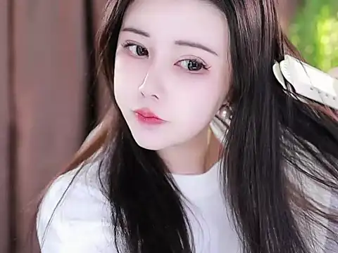 Snapshot of Qiaoqiao_ chatting on February 11, 2025, 4:35 pm Qiaoqiao online show from February 11, 2025, 4:35 pm