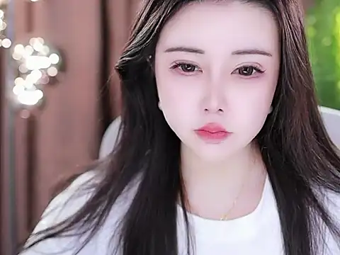Snapshot of Qiaoqiao_ chatting on February 11, 2025, 7:38 pm Qiaoqiao online show from February 11, 2025, 7:38 pm