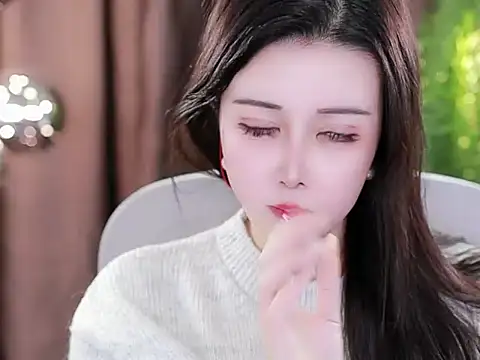 Snapshot of Qiaoqiao_ chatting on February 13, 2025, 8:45 pm Qiaoqiao online show from February 13, 2025, 8:45 pm