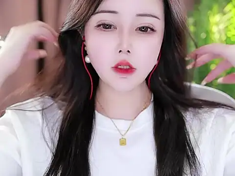 Snapshot of Qiaoqiao_ chatting on February 14, 2025, 4:20 pm Qiaoqiao online show from February 14, 2025, 4:20 pm