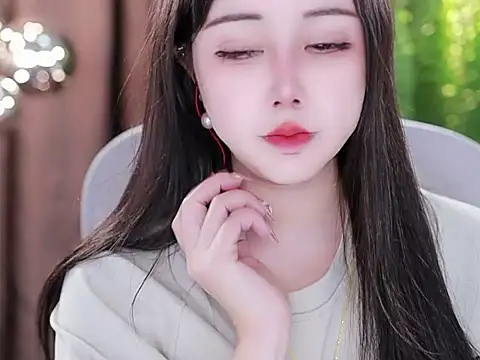 Snapshot of Qiaoqiao_ chatting on February 16, 2025, 10:21 am Qiaoqiao online show from February 16, 2025, 10:21 am