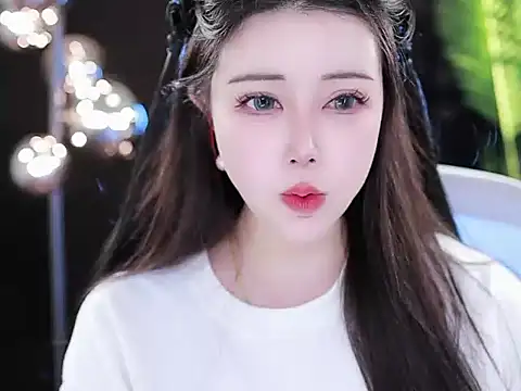 Snapshot of Qiaoqiao_ chatting on March 12, 2025, 7:35 am Qiaoqiao online show from March 12, 2025, 7:35 am