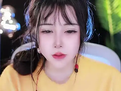 Snapshot of Qiaoqiao_ chatting on March 16, 2025, 1:06 pm Qiaoqiao online show from March 16, 2025, 1:06 pm