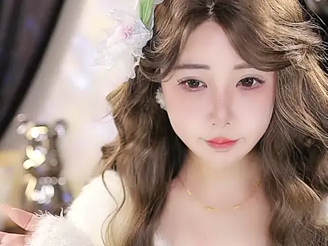 Snapshot of Qiaoqiao_ chatting on September 17, 2025, 5:03 pm Qiaoqiao online show from September 17, 2025, 5:03 pm