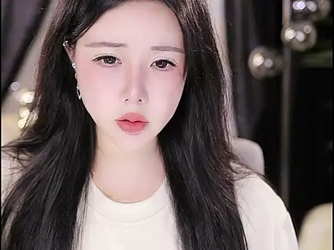 Snapshot of Qiaoqiao_ chatting on October 4, 2025, 4:27 pm Qiaoqiao online show from October 4, 2025, 4:27 pm