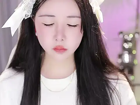 Snapshot of Qiaoqiao_ chatting on October 7, 2025, 4:53 am Qiaoqiao online show from October 7, 2025, 4:53 am