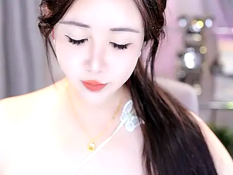 Snapshot of Qiaoqiao_ chatting on October 18, 2025, 7:09 am Qiaoqiao online show from October 18, 2025, 7:09 am