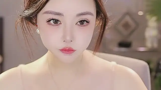 Qiaoqiao  online show from January 7, 2026, 4:09 pm