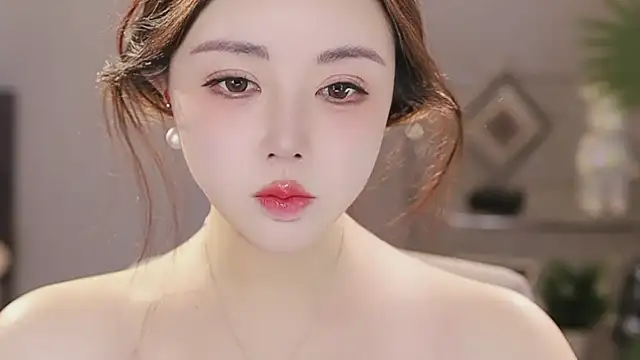 Qiaoqiao  online show from January 10, 2026, 4:09 pm