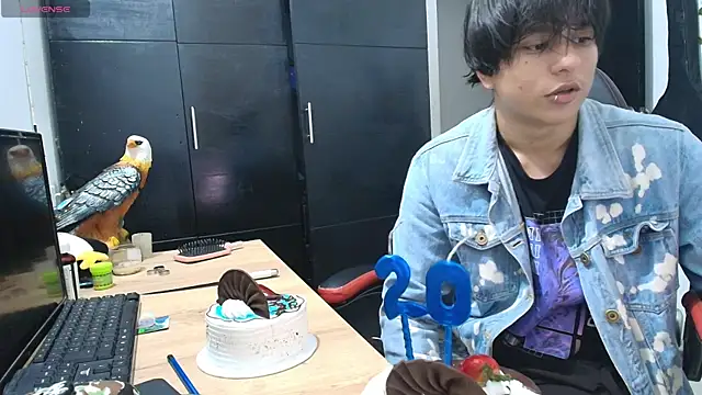 Snapshot of Haruto2001 chatting on January 13, 2025, 11:06 pm Haruto2001 online show from January 13, 2025, 11:06 pm