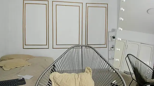 flavia cruz online show from September 20, 2025, 7:26 pm