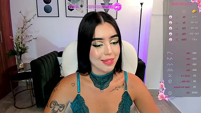 zoee jackson online show from January 18, 2025, 6:43 pm