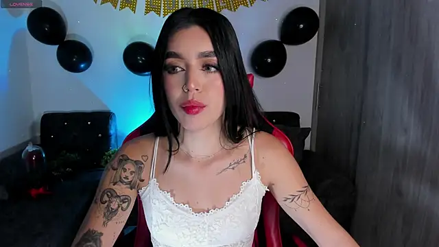 Snapshot of zoee_jackson chatting on April 18, 2026, 4:05 am zoee jackson online show from April 18, 2026, 4:05 am