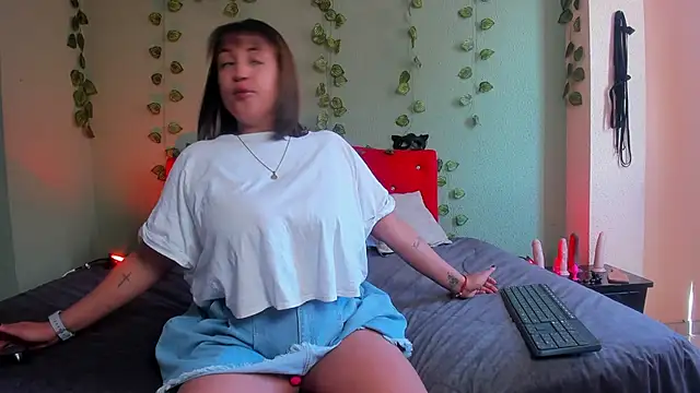 MirandaDream2 online show from February 5, 2026, 3:27 pm