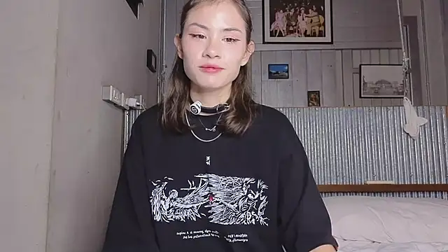 alicekiit online show from April 4, 2026, 5:43 pm