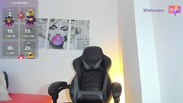 MEGANTARLY09 online show from January 24, 2025, 2:07 am