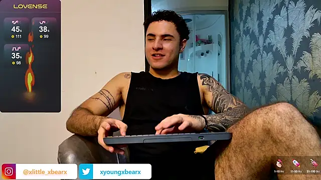 Snapshot of xlittle_xbearx chatting on January 24, 2025, 1:13 am xlittle xbearx online show from January 24, 2025, 1:13 am