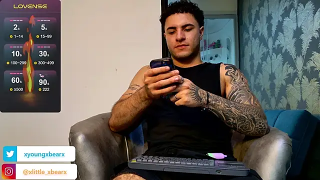 Snapshot of xlittle_xbearx chatting on February 12, 2025, 10:48 pm xlittle xbearx online show from February 12, 2025, 10:48 pm