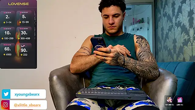 Snapshot of xlittle_xbearx chatting on February 13, 2025, 9:27 pm xlittle xbearx online show from February 13, 2025, 9:27 pm