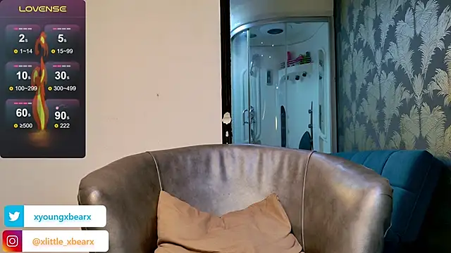 Snapshot of xlittle_xbearx chatting on February 25, 2025, 5:30 am xlittle xbearx online show from February 25, 2025, 5:30 am