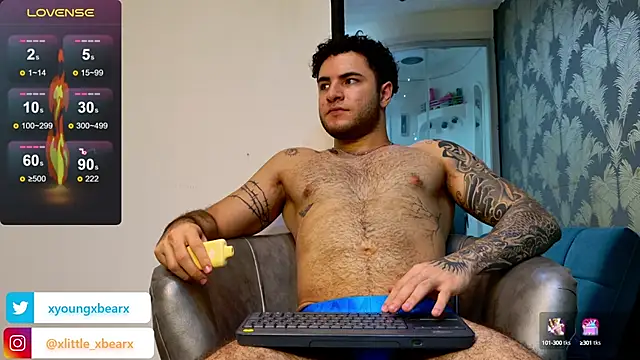 Snapshot of xlittle_xbearx chatting on March 3, 2025, 10:17 am xlittle xbearx online show from March 3, 2025, 10:17 am
