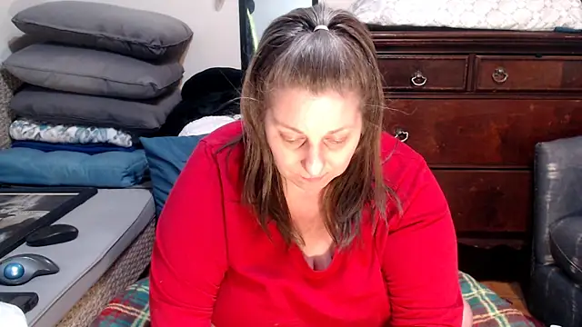 ladyscarlotta online show from February 1, 2025, 5:49 am