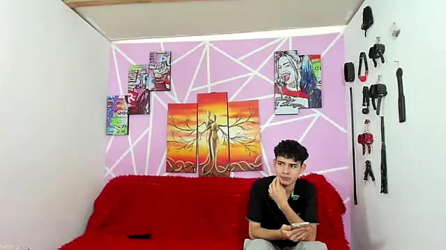 Snapshot of Fresahot2005 chatting on December 13, 2024, 7:32 pm Fresahot2005 online show from December 13, 2024, 7:32 pm