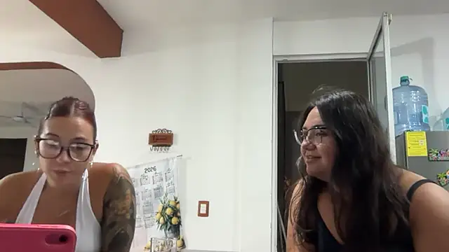 Snapshot of pili_placer chatting on April 13, 2026, 2:28 am pili placer online show from April 13, 2026, 2:28 am