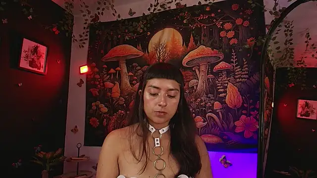 6Briela9  online show from May 6, 2026, 3:57 am
