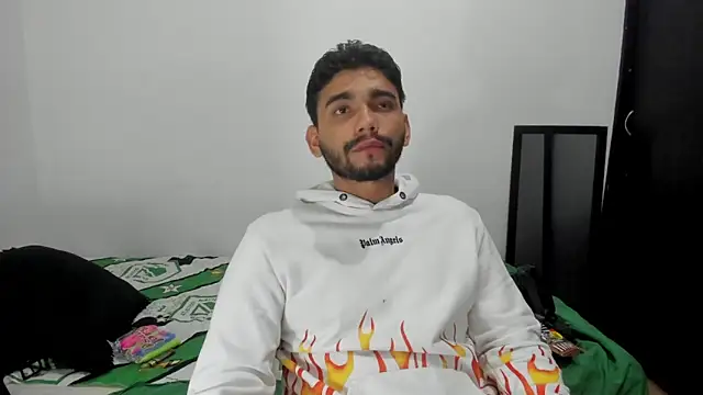 Snapshot of Dante_Damare chatting on December 8, 2024, 4:04 am Dante Damare online show from December 8, 2024, 4:04 am