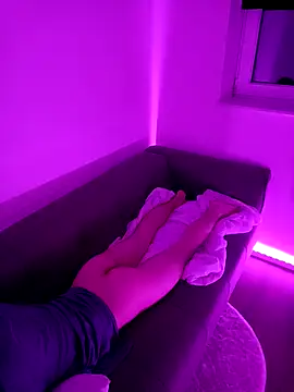 gostos  oo online show from October 6, 2025, 2:42 am