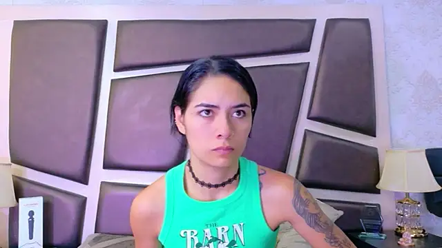 Snapshot of NicoleEsposito chatting on June 18, 2026, 1:48 pm NicoleEsposito online show from June 18, 2026, 1:48 pm