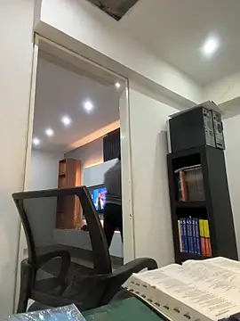 Snapshot of _tony8 chatting on November 24, 2025, 5:23 pm tony8 online show from November 24, 2025, 5:23 pm