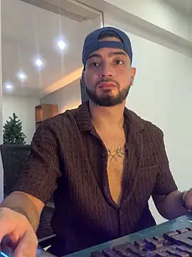 Snapshot of _tony8 chatting on December 1, 2025, 3:28 pm tony8 online show from December 1, 2025, 3:28 pm