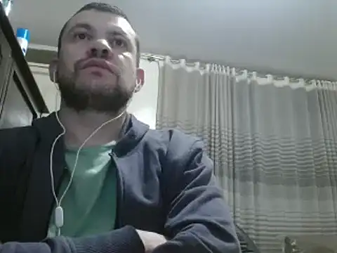 camiloking1720 online show from December 19, 2024, 10:00 pm