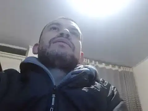 camiloking1720 online show from January 13, 2025, 3:56 am