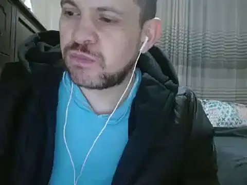 camiloking1720 online show from January 23, 2025, 2:02 am