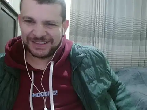 camiloking1720 online show from January 26, 2025, 10:34 am