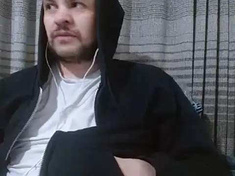 camiloking1720 online show from January 27, 2025, 5:36 am