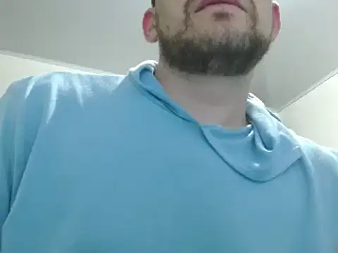 camiloking1720 online show from February 25, 2025, 1:09 am