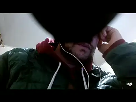 Snapshot of camiloking1720 chatting on November 27, 2025, 10:50 am camiloking1720 online show from November 27, 2025, 10:50 am