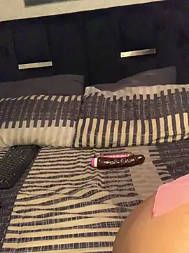 Snapshot of cardibabe chatting on January 25, 2025, 12:27 am cardibabe online show from January 25, 2025, 12:27 am