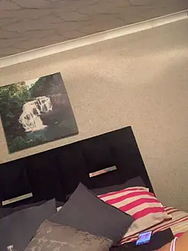 Snapshot of cardibabe chatting on March 12, 2025, 9:24 pm cardibabe online show from March 12, 2025, 9:24 pm